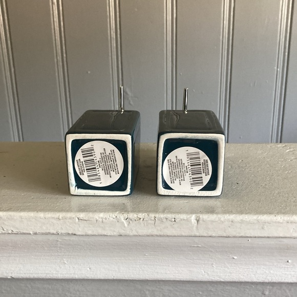 NWT- 2- Beautiful Blue Ceramic Square Hand Soap Pump Dispensers-w/ Chrome Pumps - Picture 13 of 17